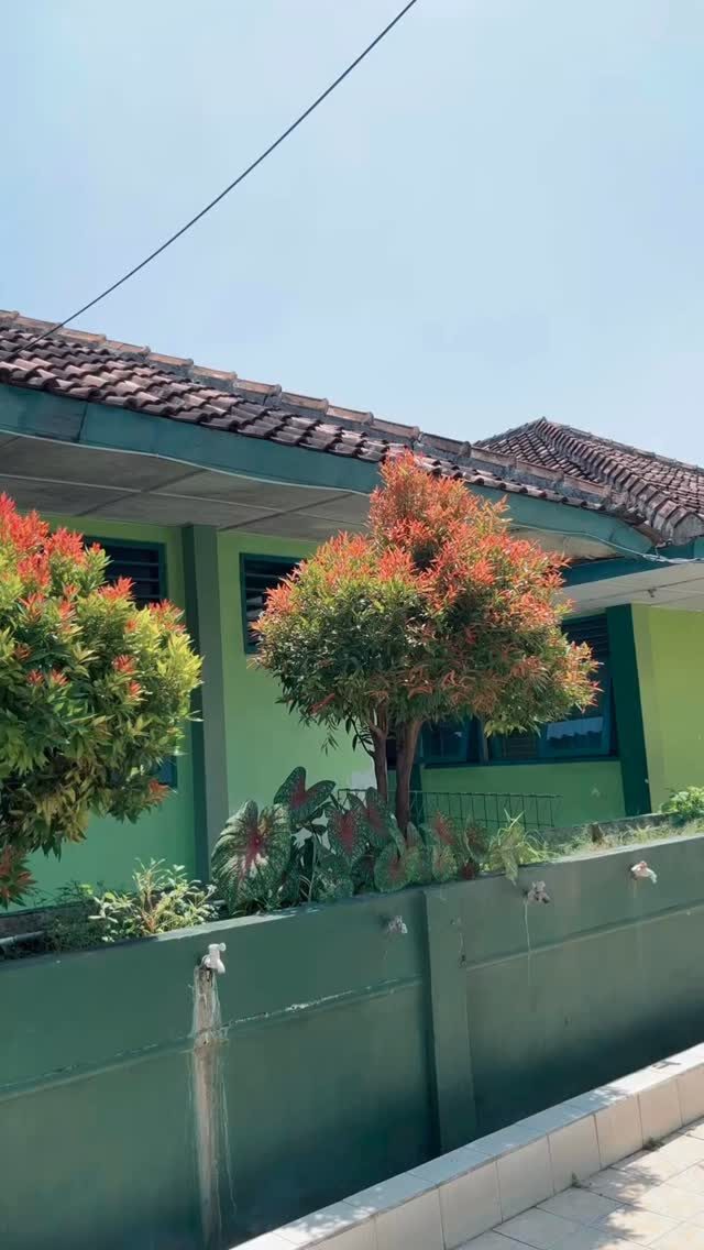 Instagram post from mtsn4bantul_. This post is in position 1.