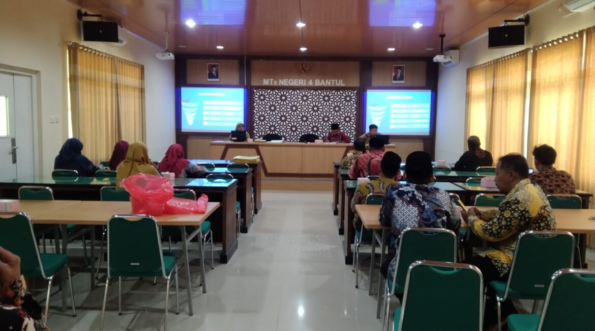 rapat-spmb-1
